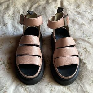 Clarissa II women’s leather platform sandals in baby pink (fits size 7) size 5